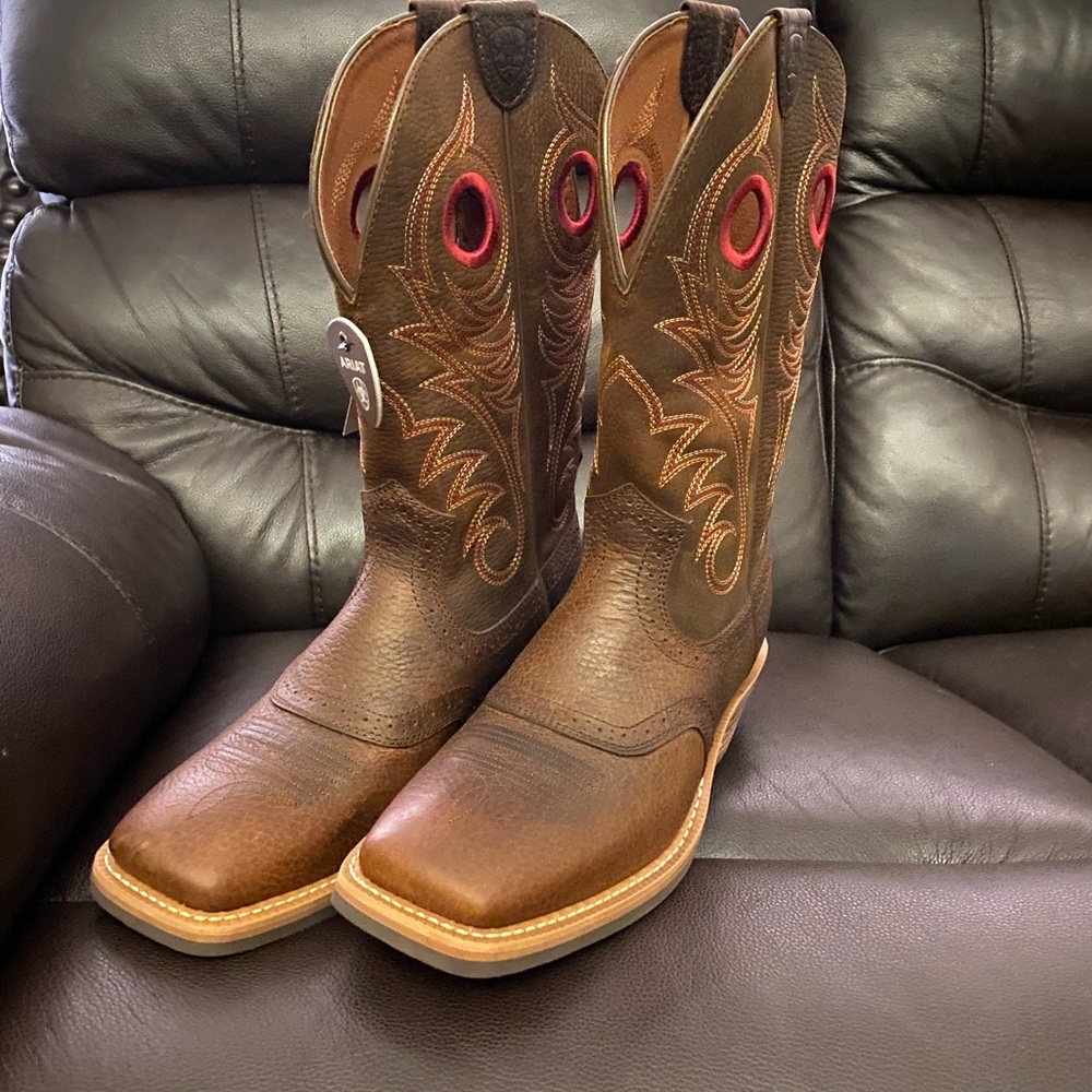 ARIAT Heritage Roughstock Brown 10D Men Square-Toe Leather Cowboy Boots